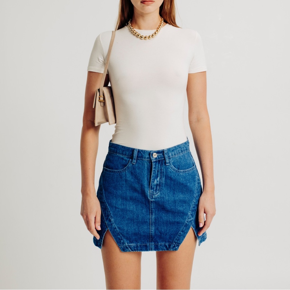 Torn by Ronny Kobo Erika Skirt in Medium Wash; size XS